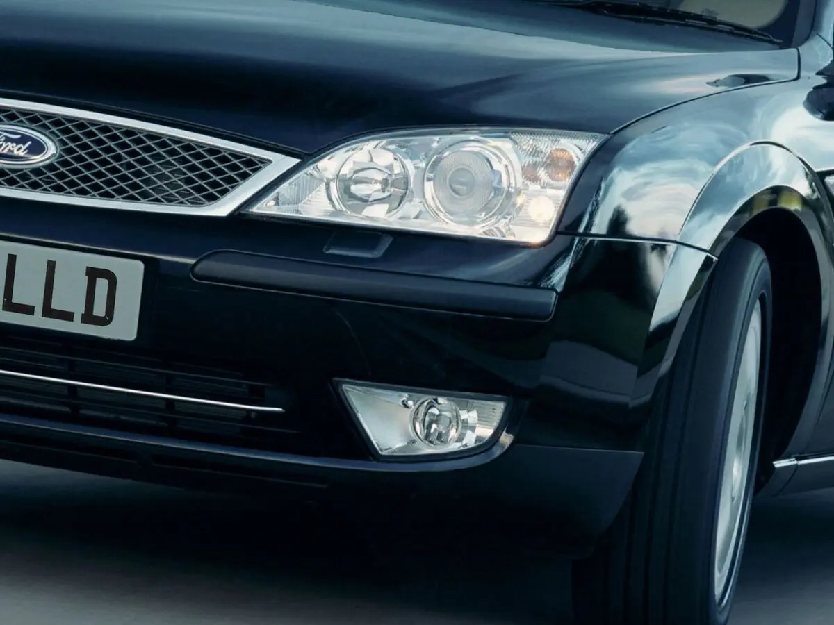 Ford Mondeo III Рестайлинг Седан — фото 7
