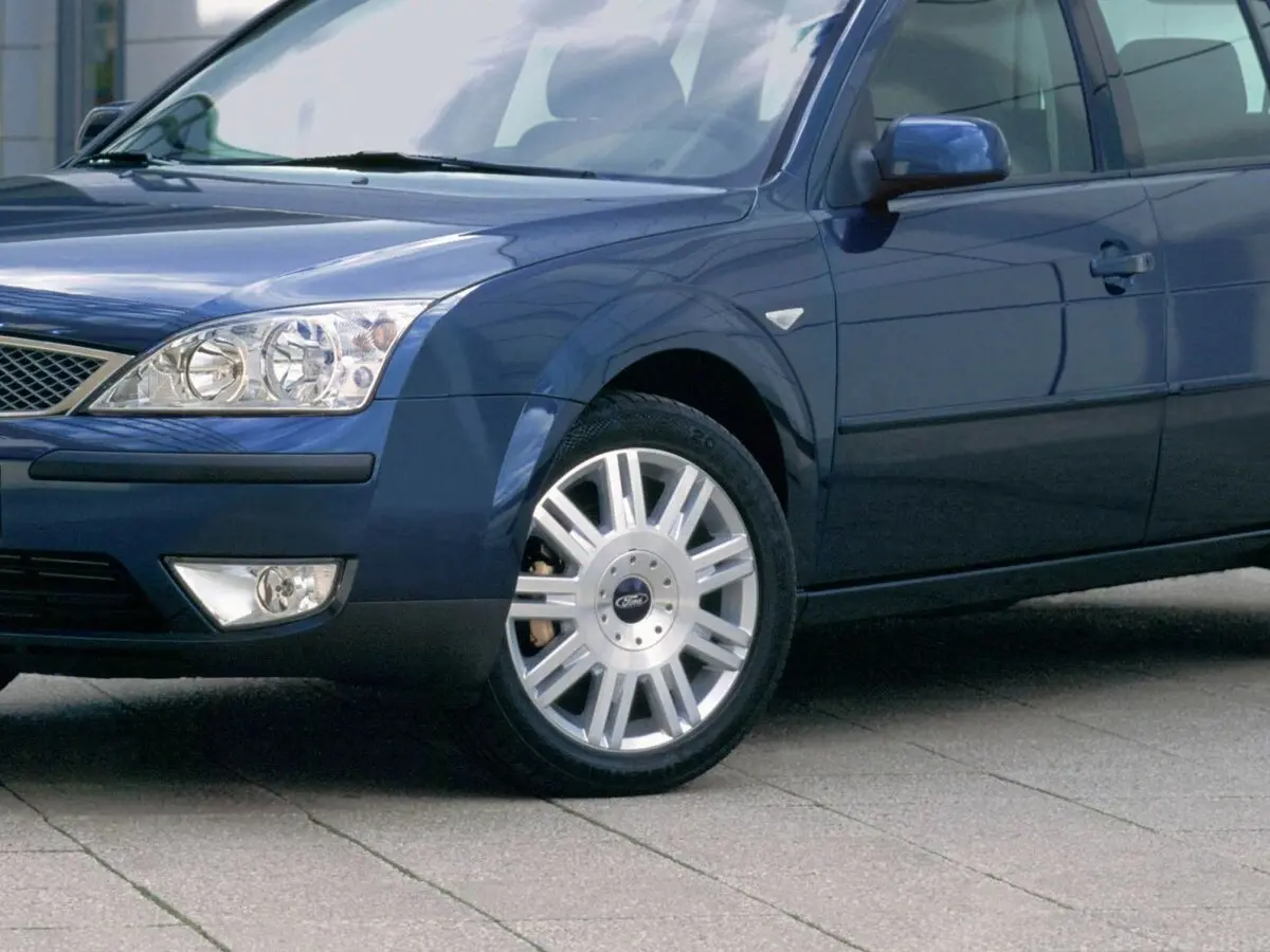 Ford Mondeo III Рестайлинг Универсал 5 дв. — фото 8