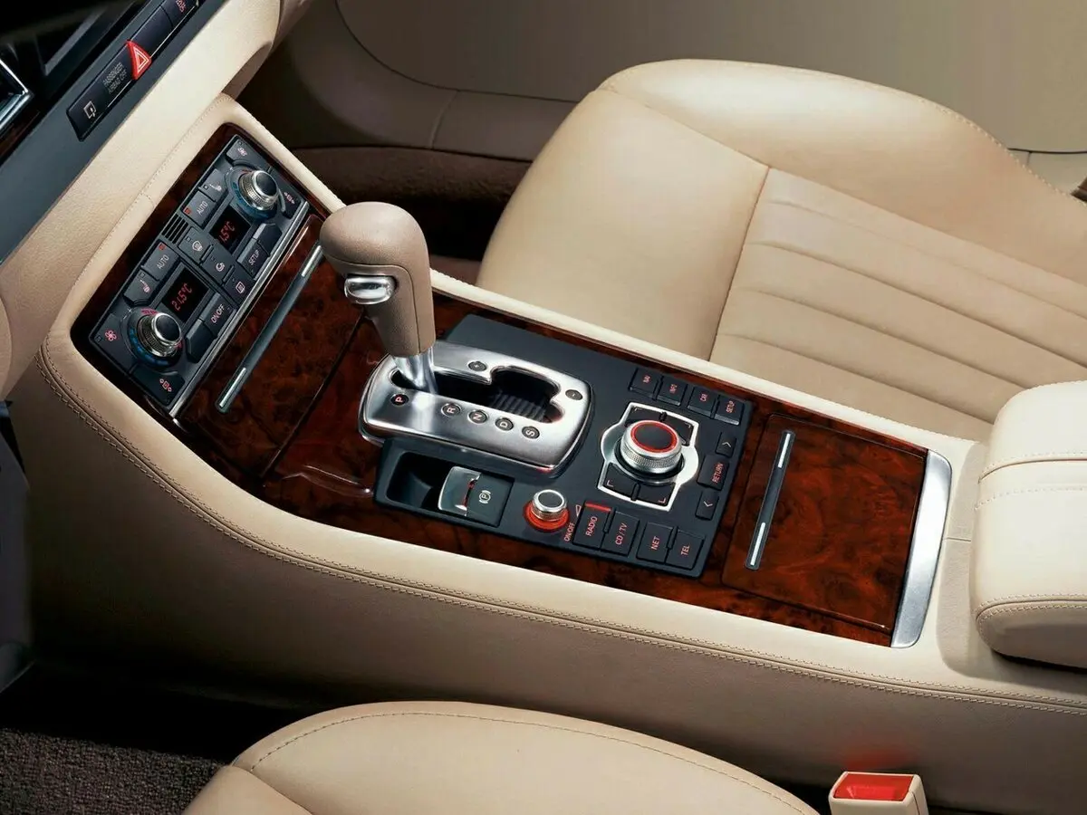 Audi A8 II (D3) Седан Long — photo 8
