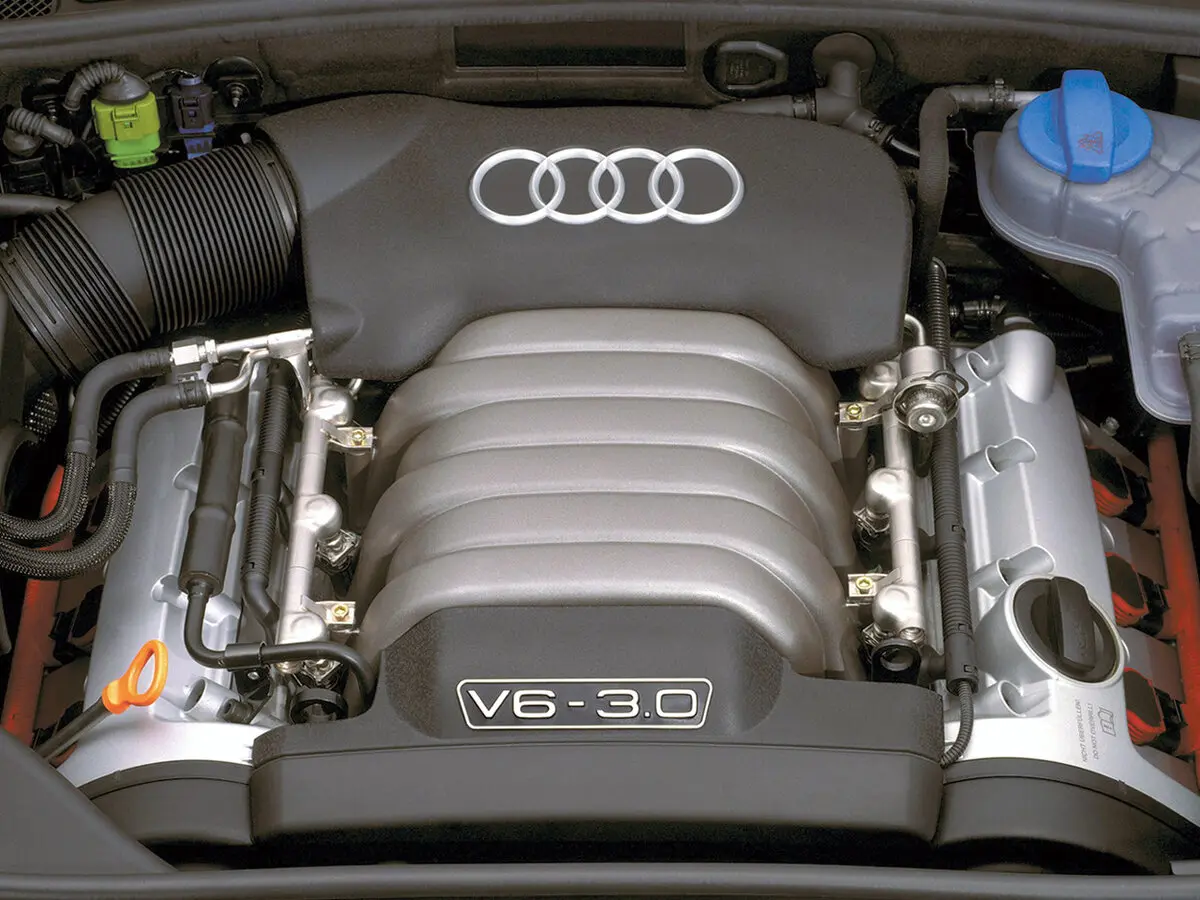 Audi A6 II (C5) Рестайлинг Универсал 5 дв. — 照片 7