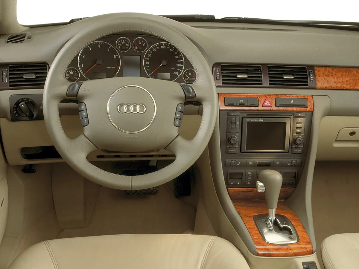 Audi A6 II (C5) Рестайлинг Седан — сүрөт 6
