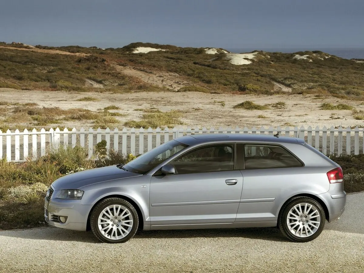 Audi A3 II (8P) Рестайлинг 1 Хэтчбек 3 дв. — сүрөт 2