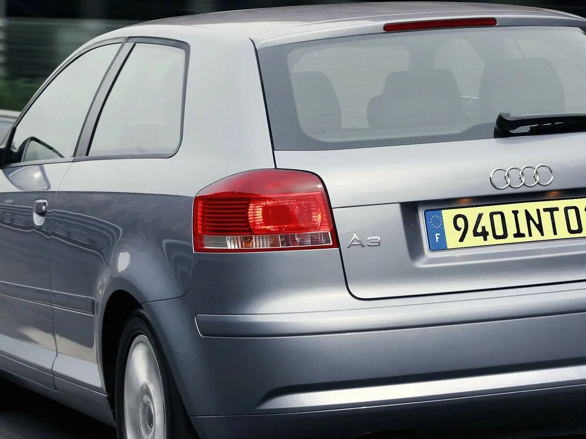 Audi A3 II (8P) Рестайлинг 1 Хэтчбек 3 дв. — сүрөт 8