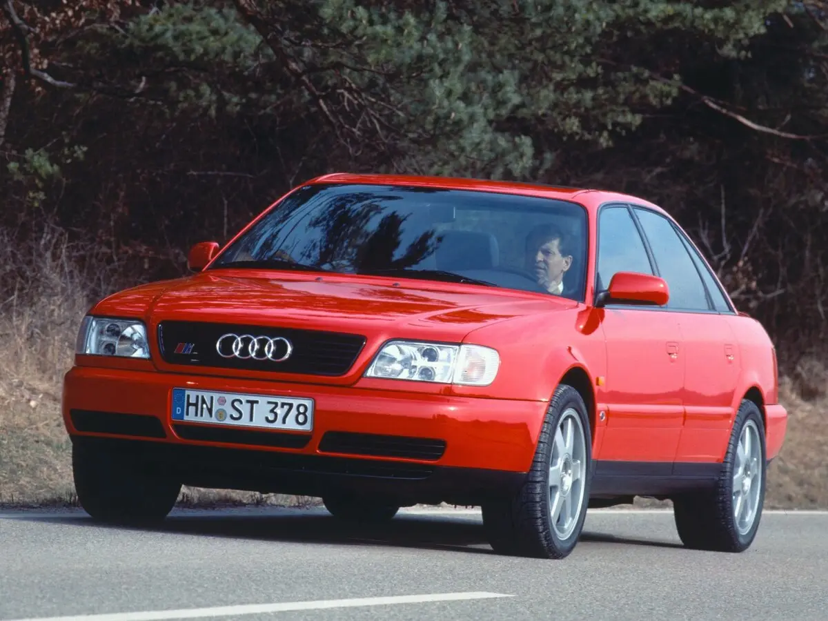 Audi S6 I (C4) Седан — photo 4