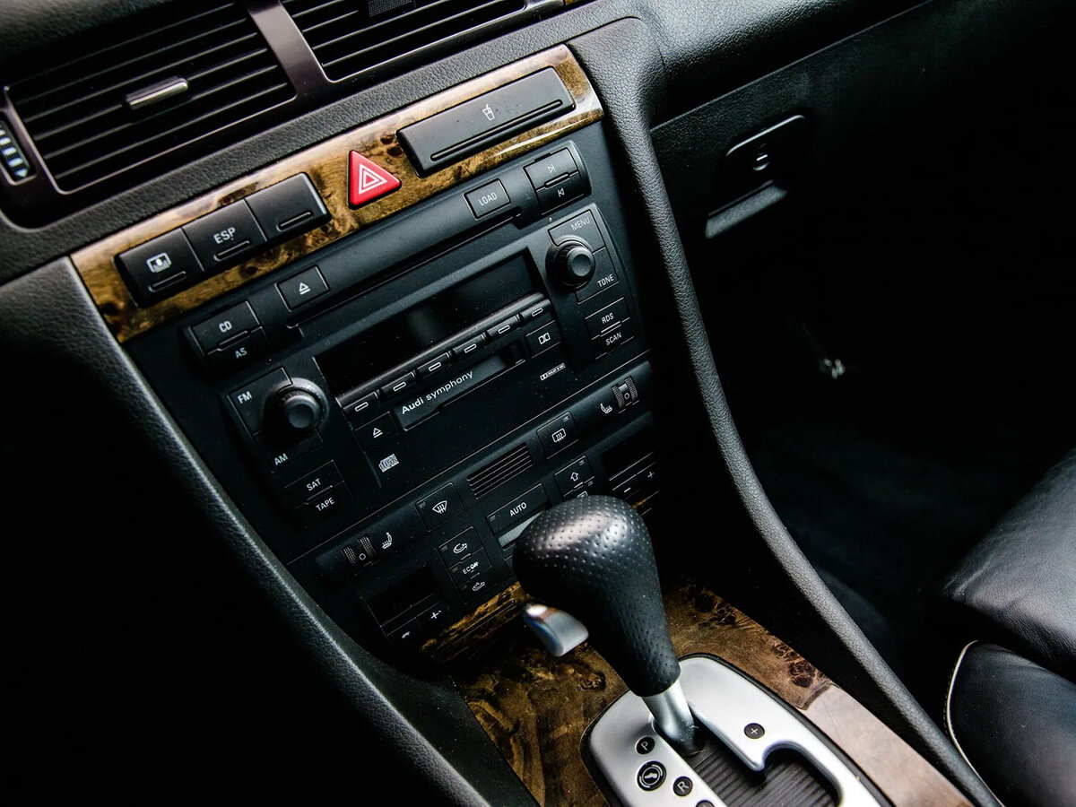 Audi RS 6 I (C5) Седан
