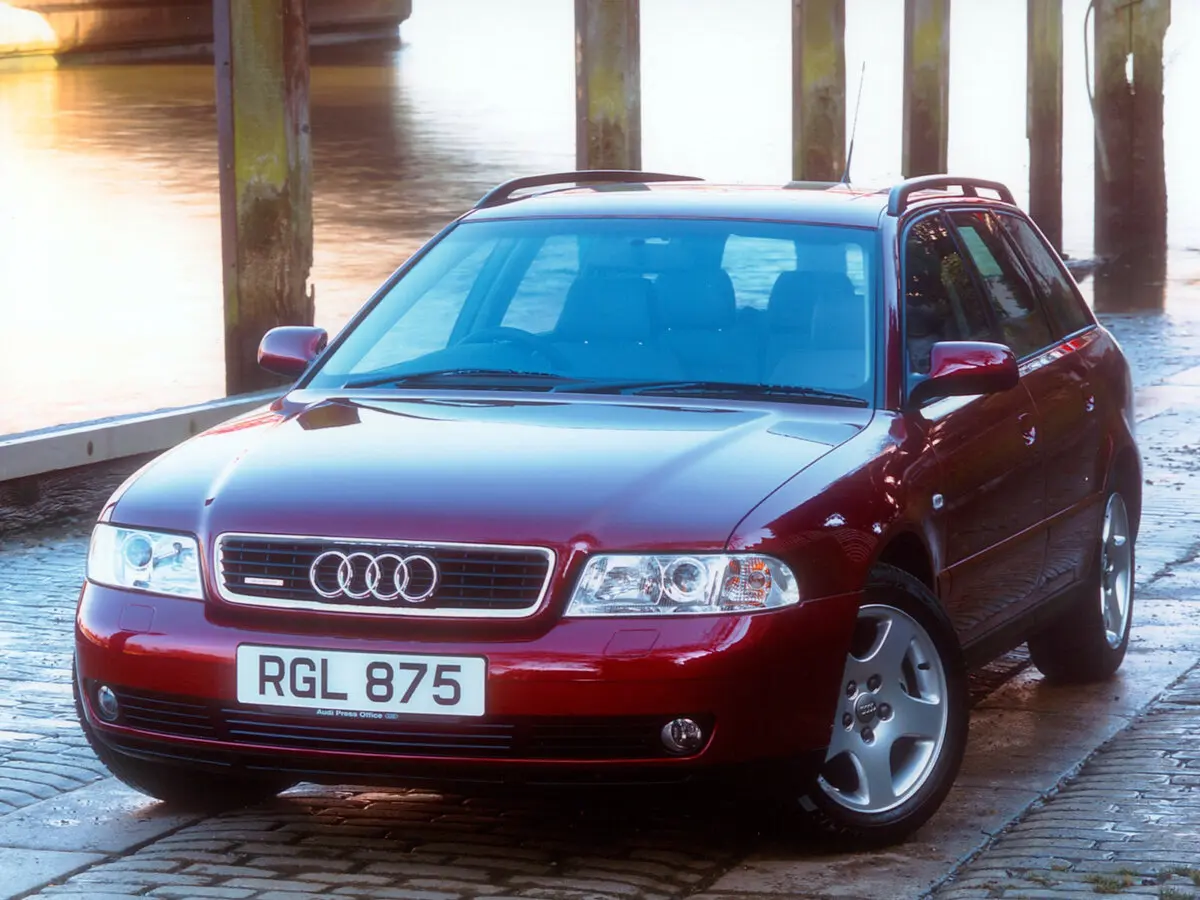 Audi A4 I (B5) Рестайлинг Универсал 5 дв. — photo 3