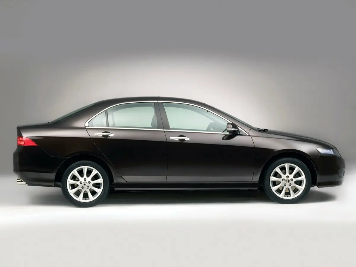 Honda Accord VII Рестайлинг Седан — фото 2
