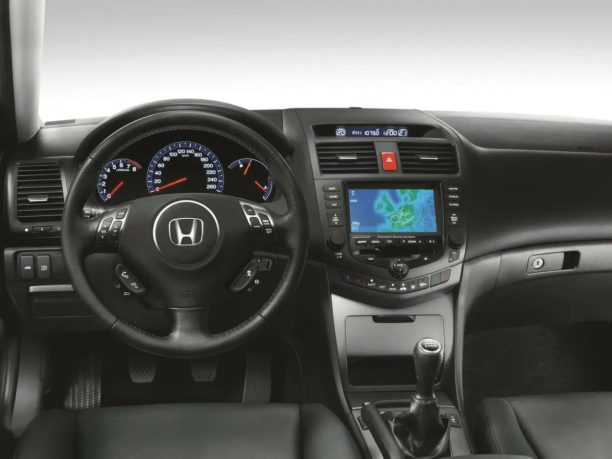 Honda Accord VII Рестайлинг Седан — фото 4