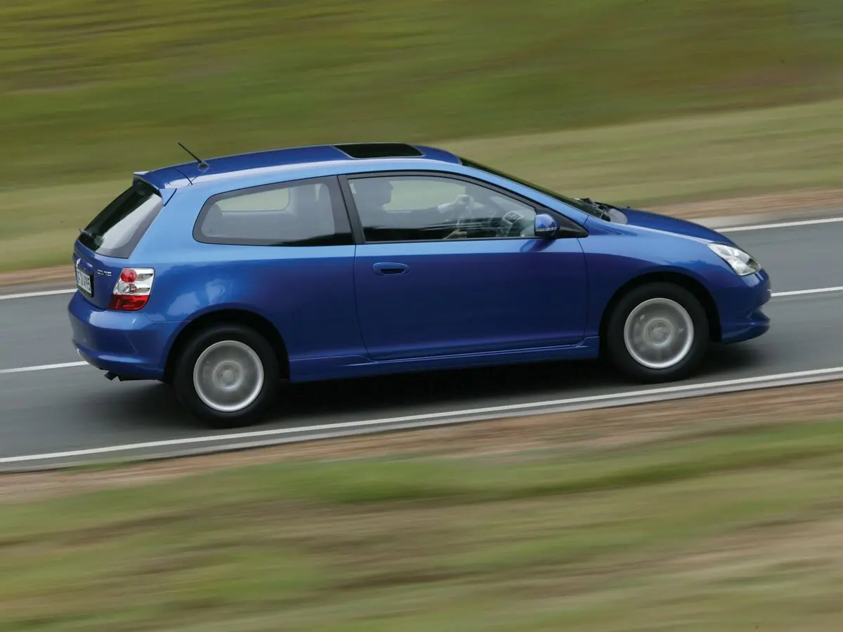 Honda Civic VII Рестайлинг Хэтчбек 3 дв. — фото 2