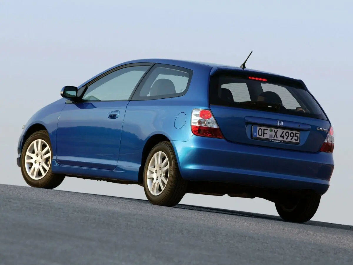 Honda Civic VII Рестайлинг Хэтчбек 3 дв. — фото 5