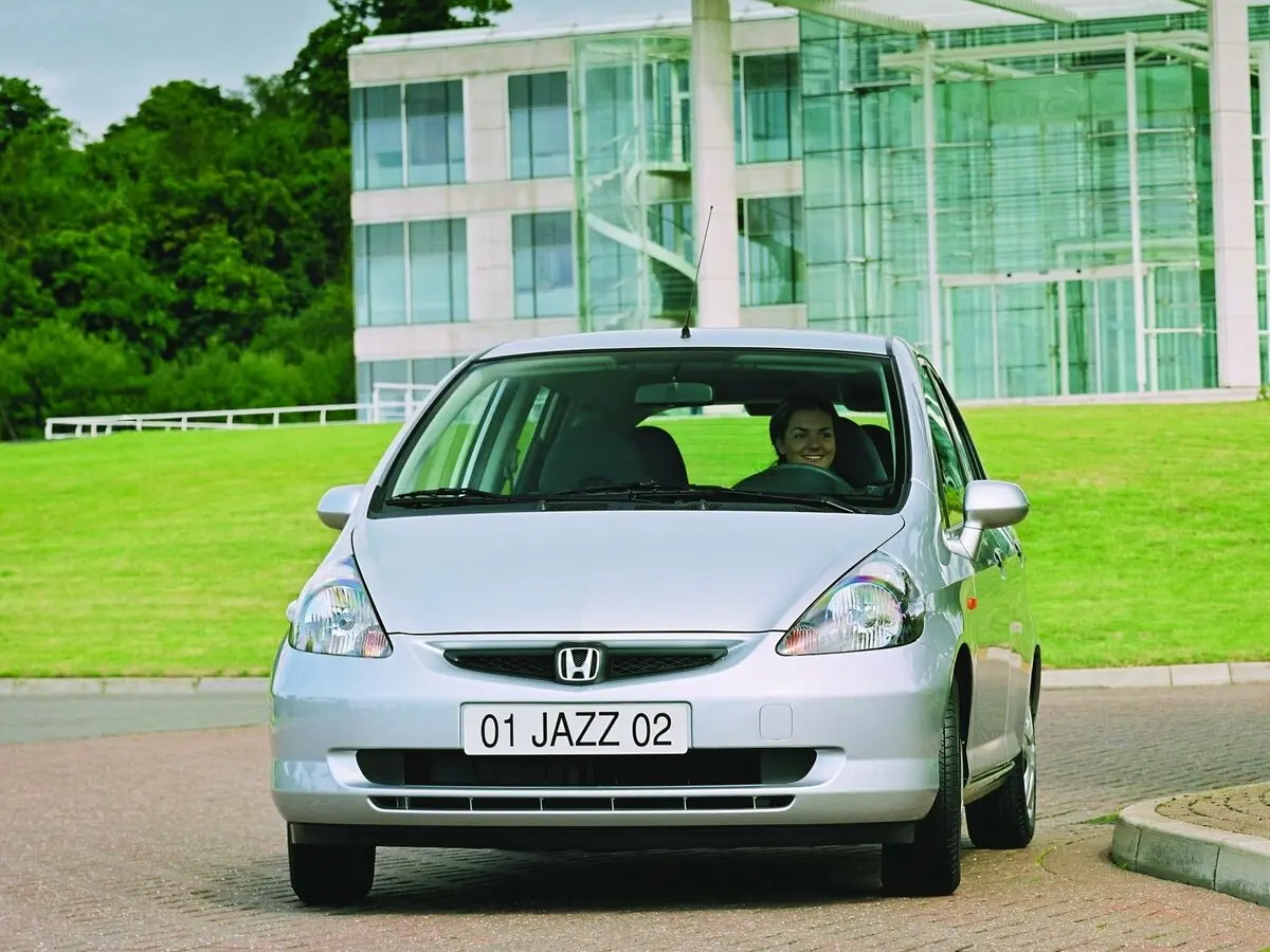 Honda Jazz I Хэтчбек 5 дв. — фото 3