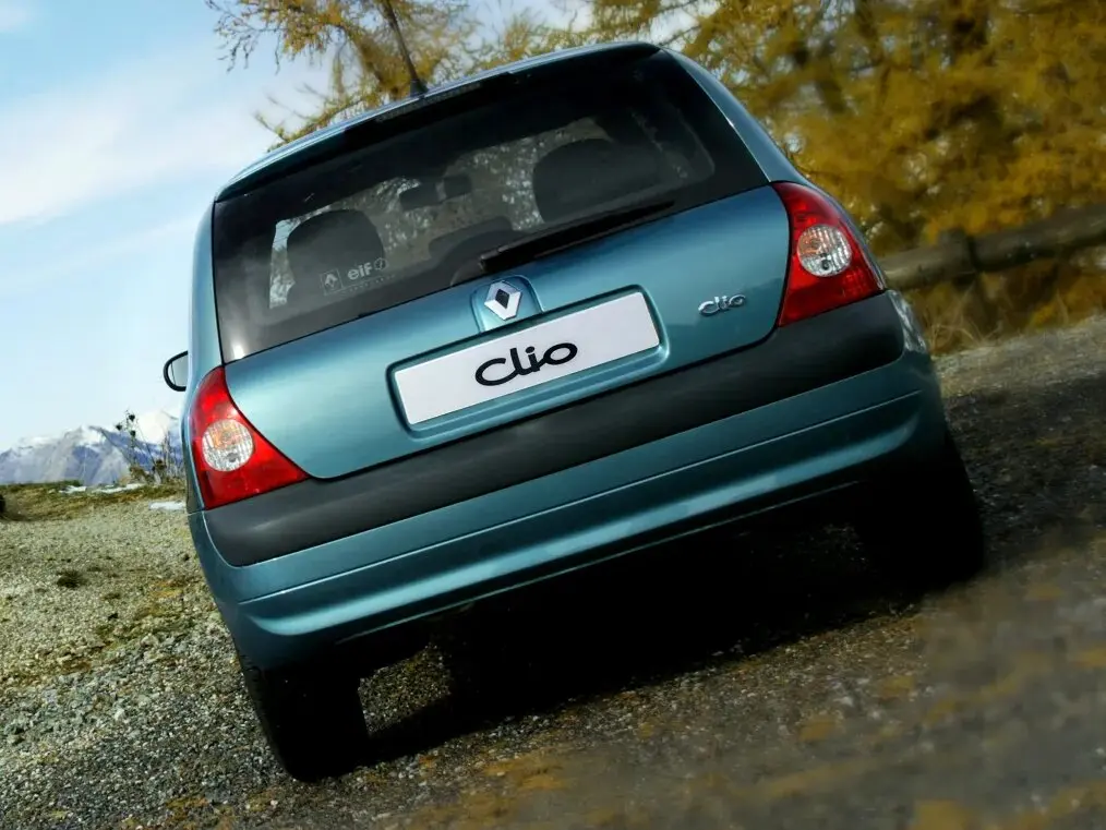 Renault Clio II Рестайлинг 2 Хэтчбек 3 дв. — сүрөт 3
