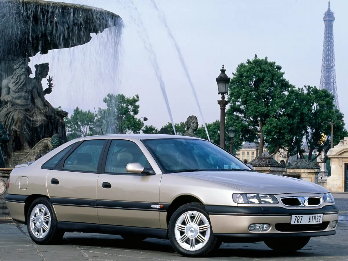 Renault Safrane I Рестайлинг Лифтбек — сүрөт 2