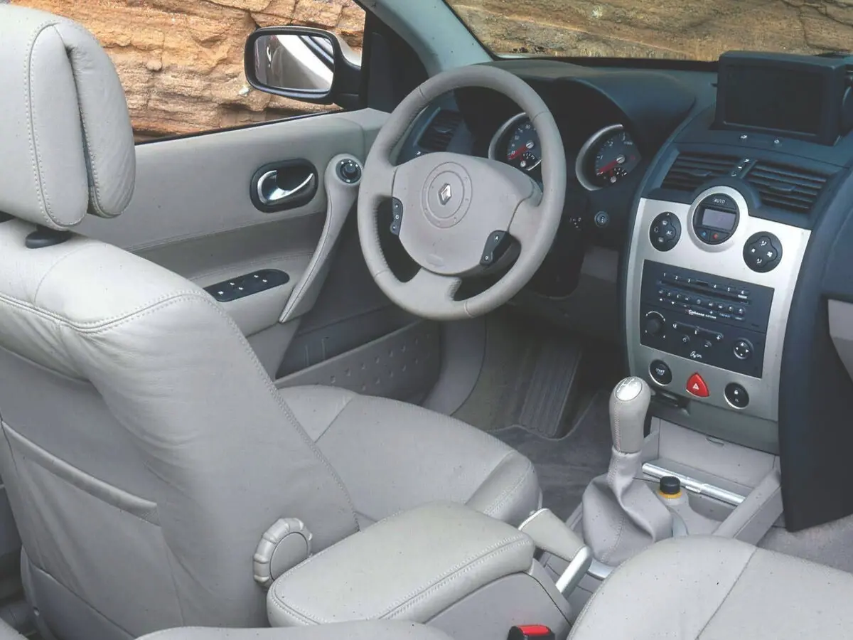 Renault Megane II Кабриолет — photo 8