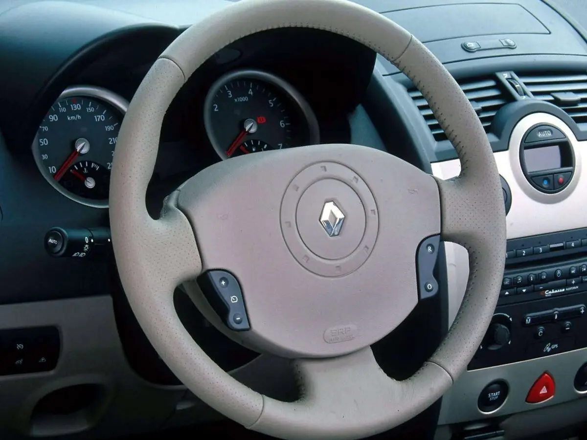Renault Megane II Кабриолет — photo 10