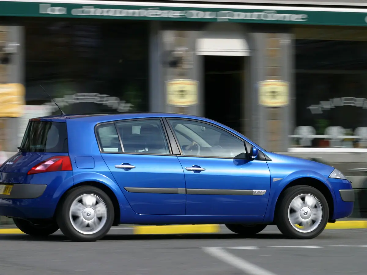 Renault Megane II Хэтчбек 5 дв. — сүрөт 2