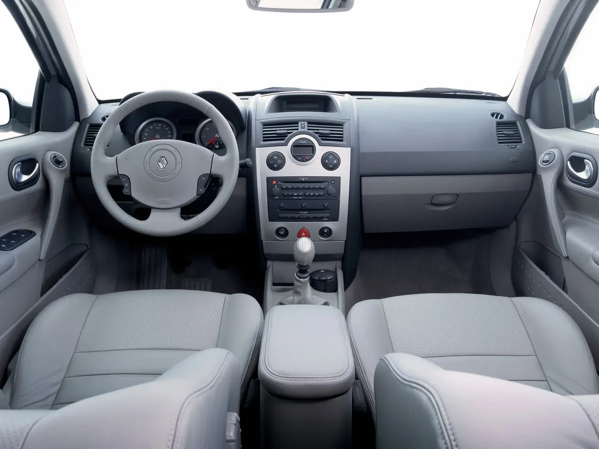 Renault Megane II Хэтчбек 5 дв. — сүрөт 6