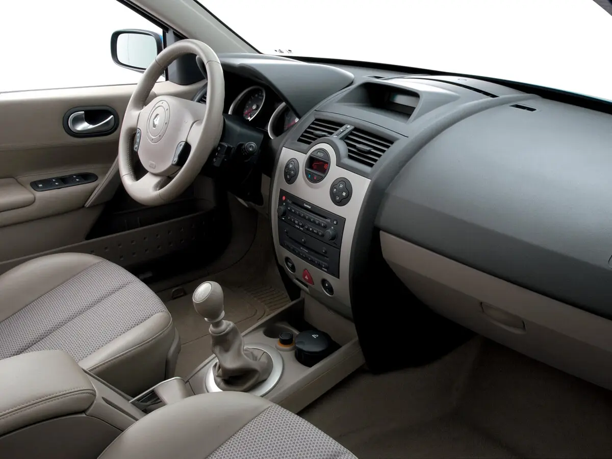 Renault Megane II Седан — сүрөт 6