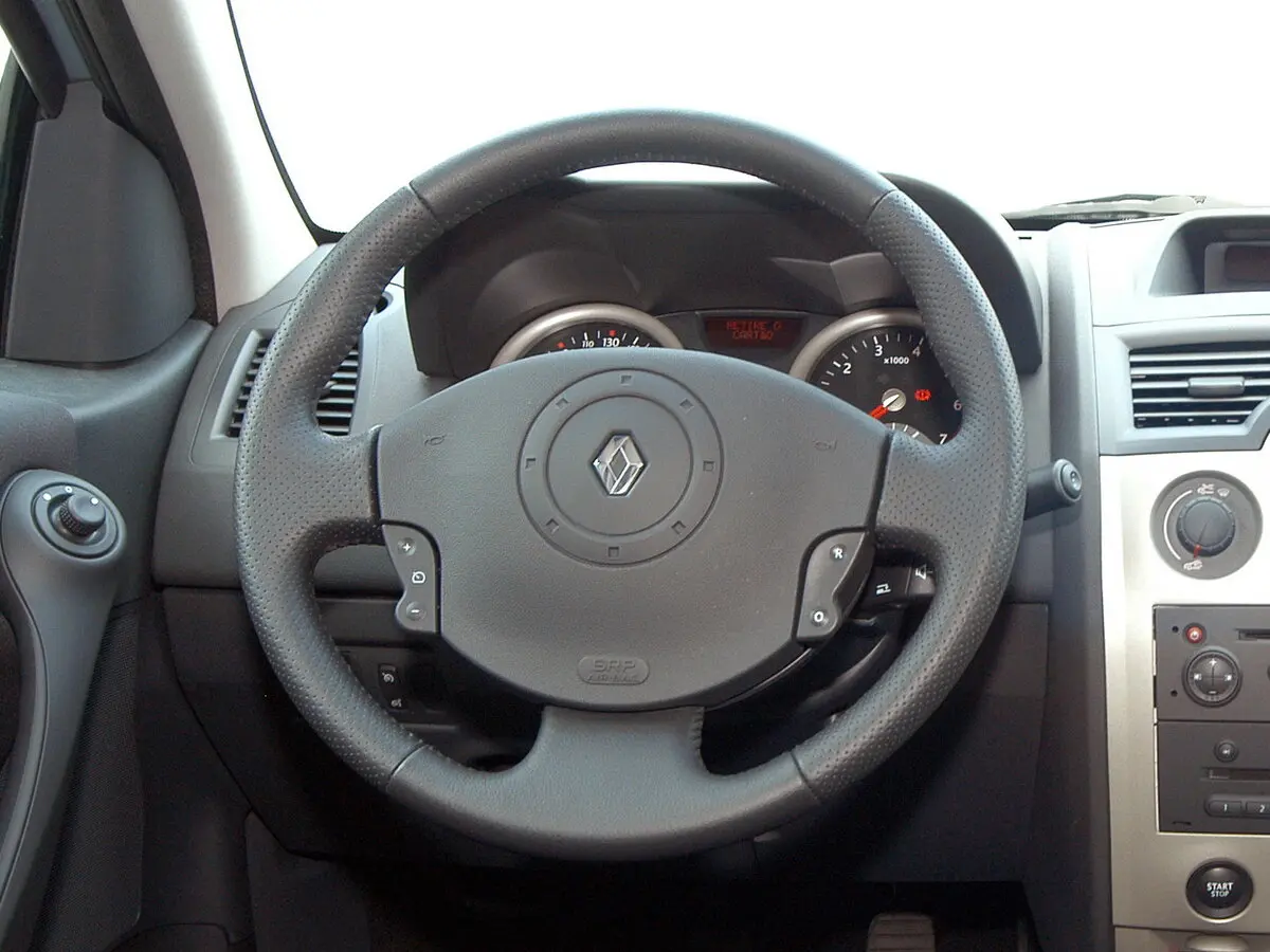 Renault Megane II Седан — сүрөт 7
