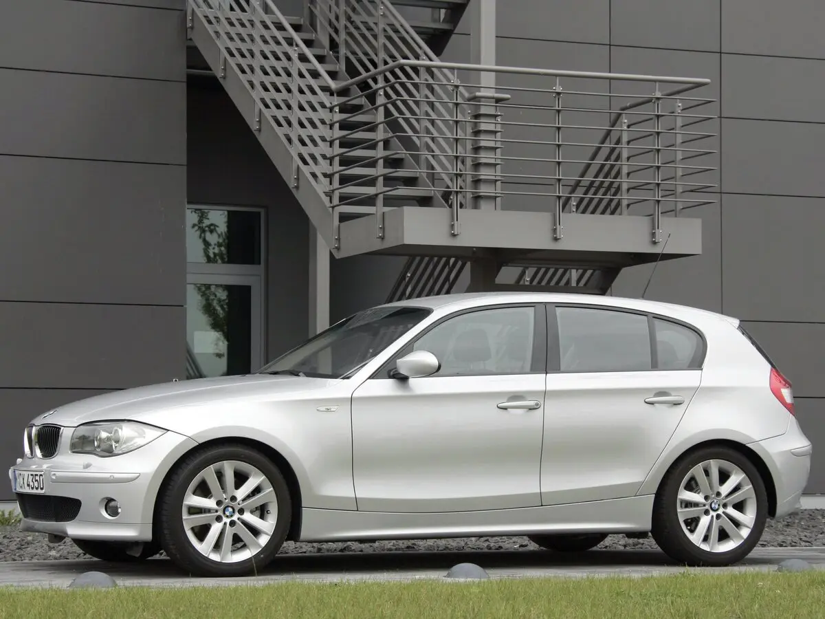 BMW 1 серии I (E81/E82/E87/E88) Хэтчбек 5 дв. — 照片 2