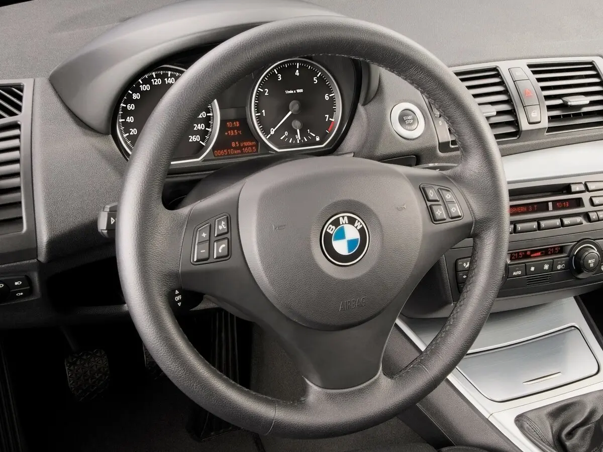 BMW 1 серии I (E81/E82/E87/E88) Хэтчбек 5 дв. — 照片 9