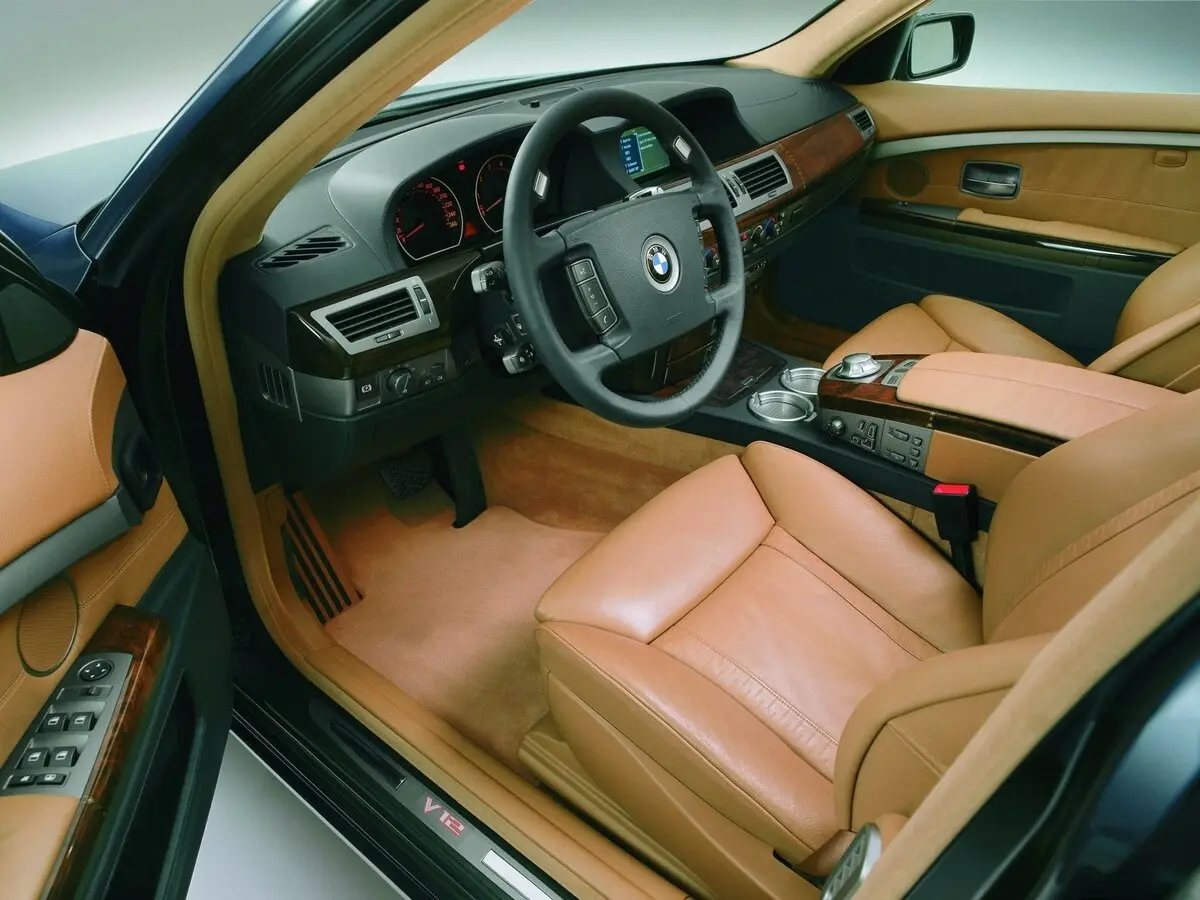 BMW 7 серии IV (E65/E66) Седан Long — сүрөт 8