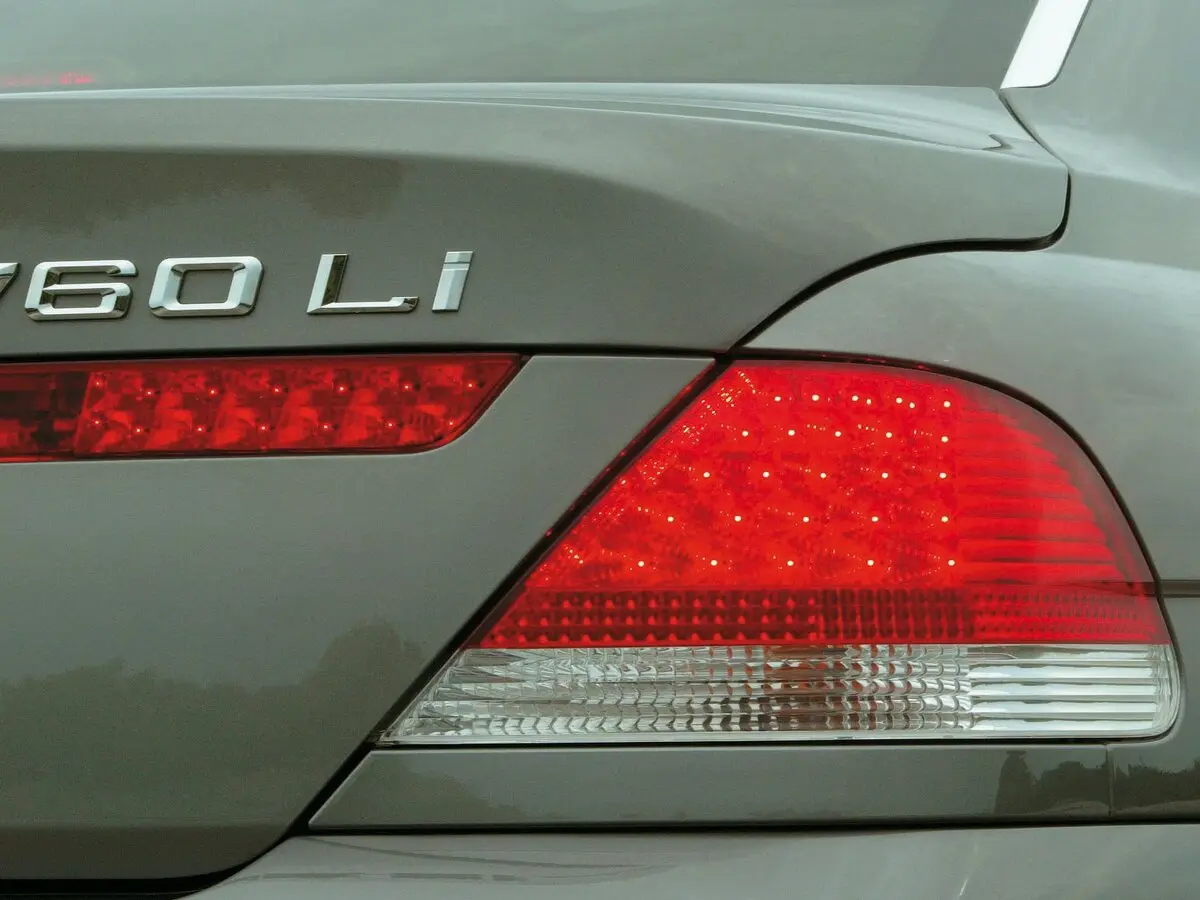 BMW 7 серии IV (E65/E66) Седан Long — сүрөт 17