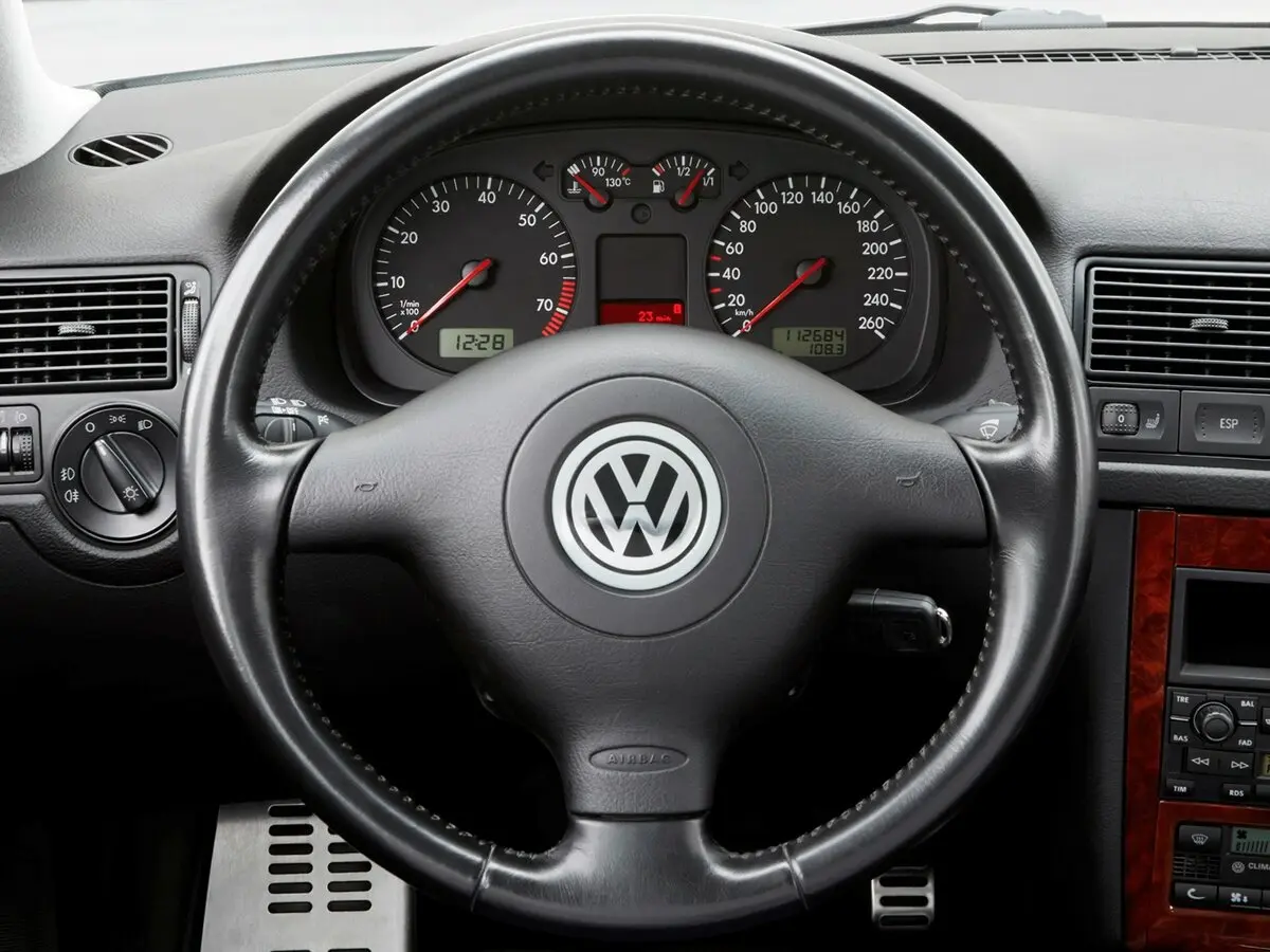 Volkswagen Golf IV Хэтчбек 5 дв. — фото 8