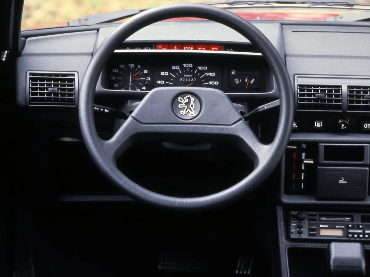 Peugeot 205 1983 – 1998 Хэтчбек 5 дв. — сүрөт 7