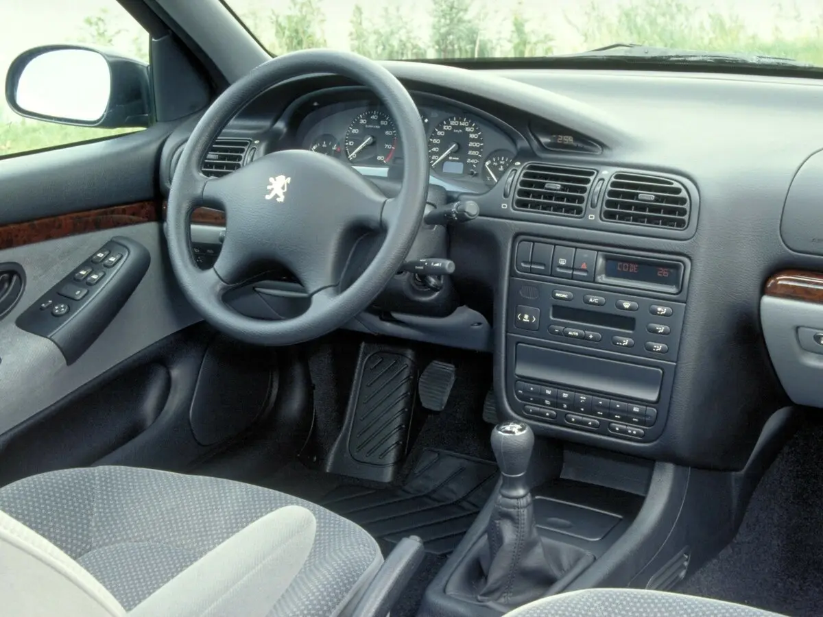 Peugeot 406 I Седан — фото 3