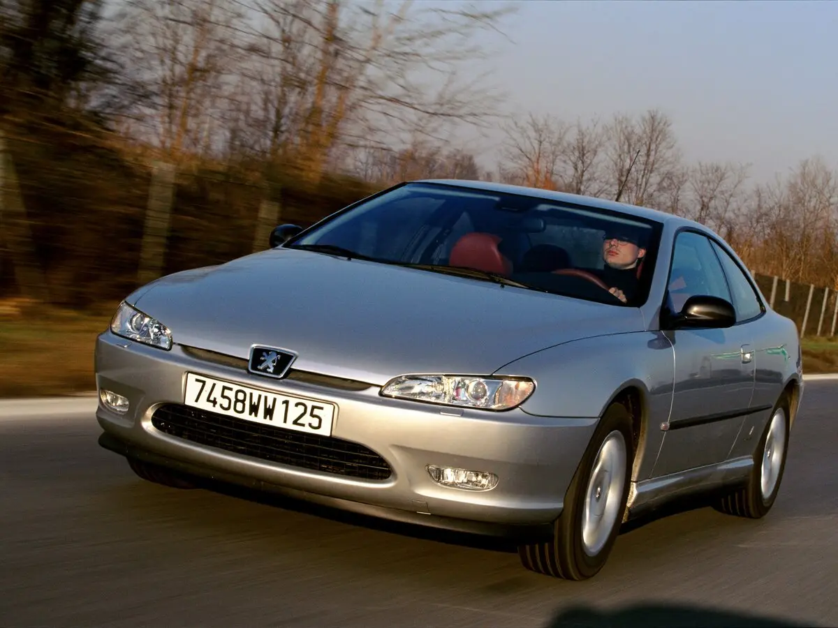 Peugeot 406 I Купе — фото 3