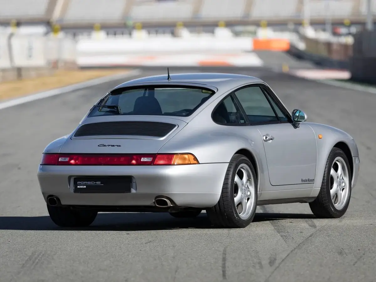 Porsche 911 IV (993) Купе — сүрөт 5