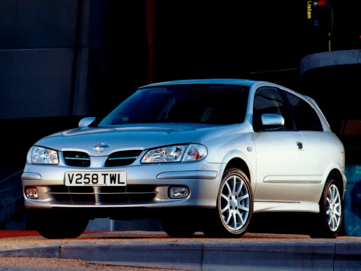 Nissan Almera II (N16) Хэтчбек 3 дв. — сүрөт 3