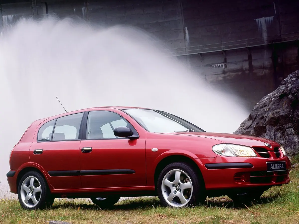 Nissan Almera II (N16) Хэтчбек 5 дв. — сүрөт 2