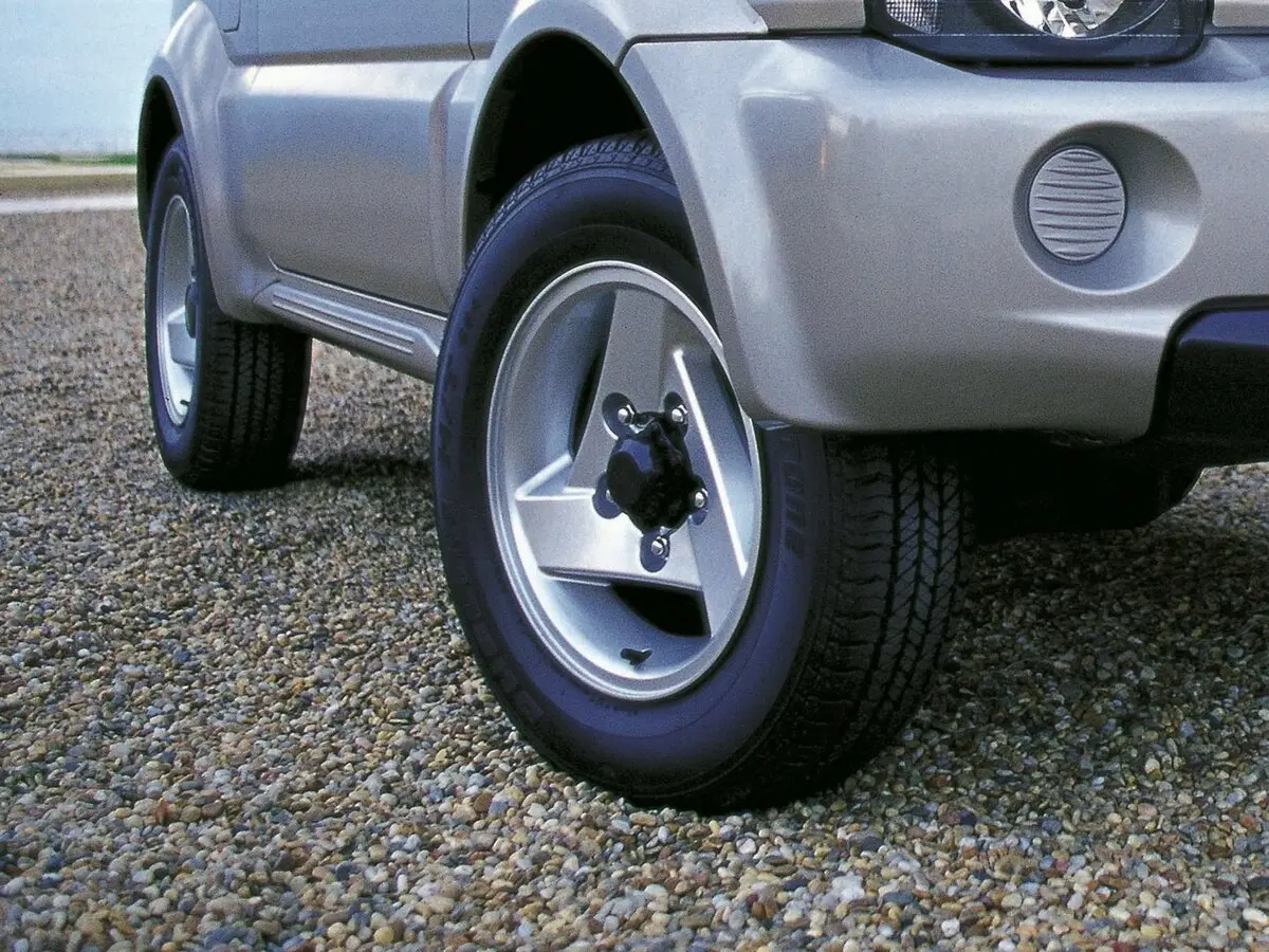 Suzuki Jimny III Внедорожник 3 дв. — фото 7