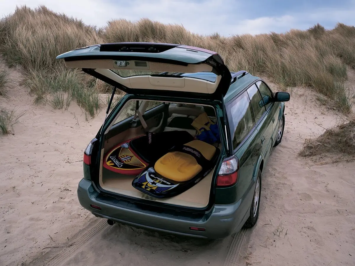 Subaru Outback II Универсал 5 дв. — фото 9