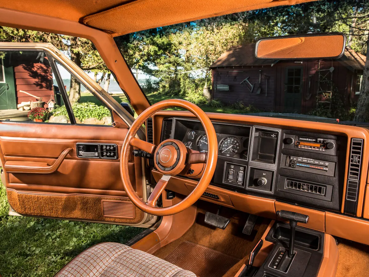 Jeep Cherokee II (XJ) Внедорожник 5 дв. — photo 7