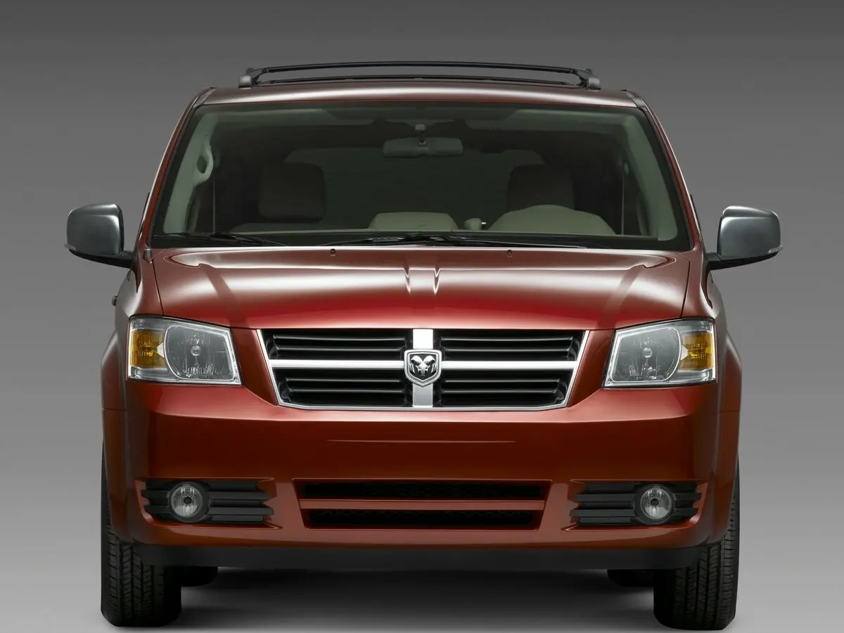 Dodge Caravan V Минивэн Grand — photo 3