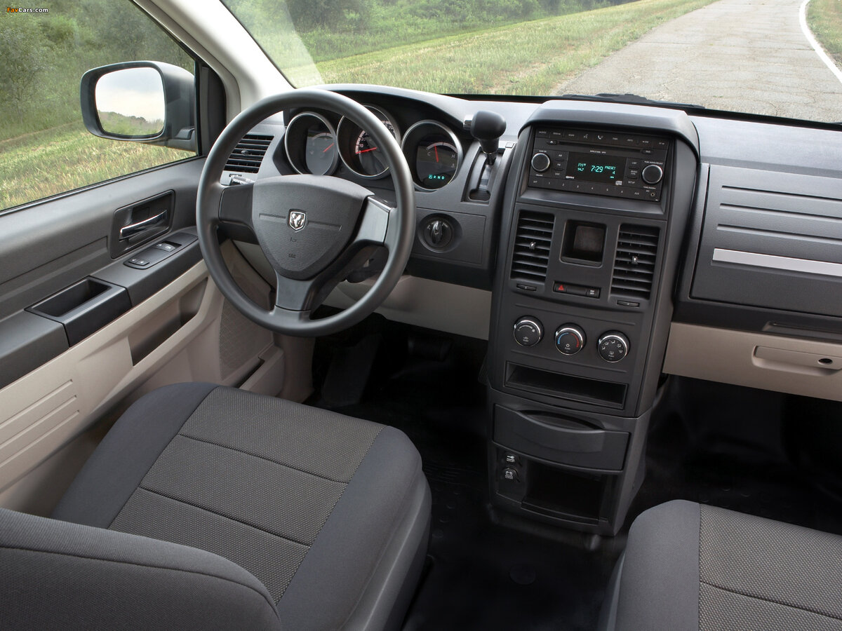 Dodge Caravan V Минивэн Grand