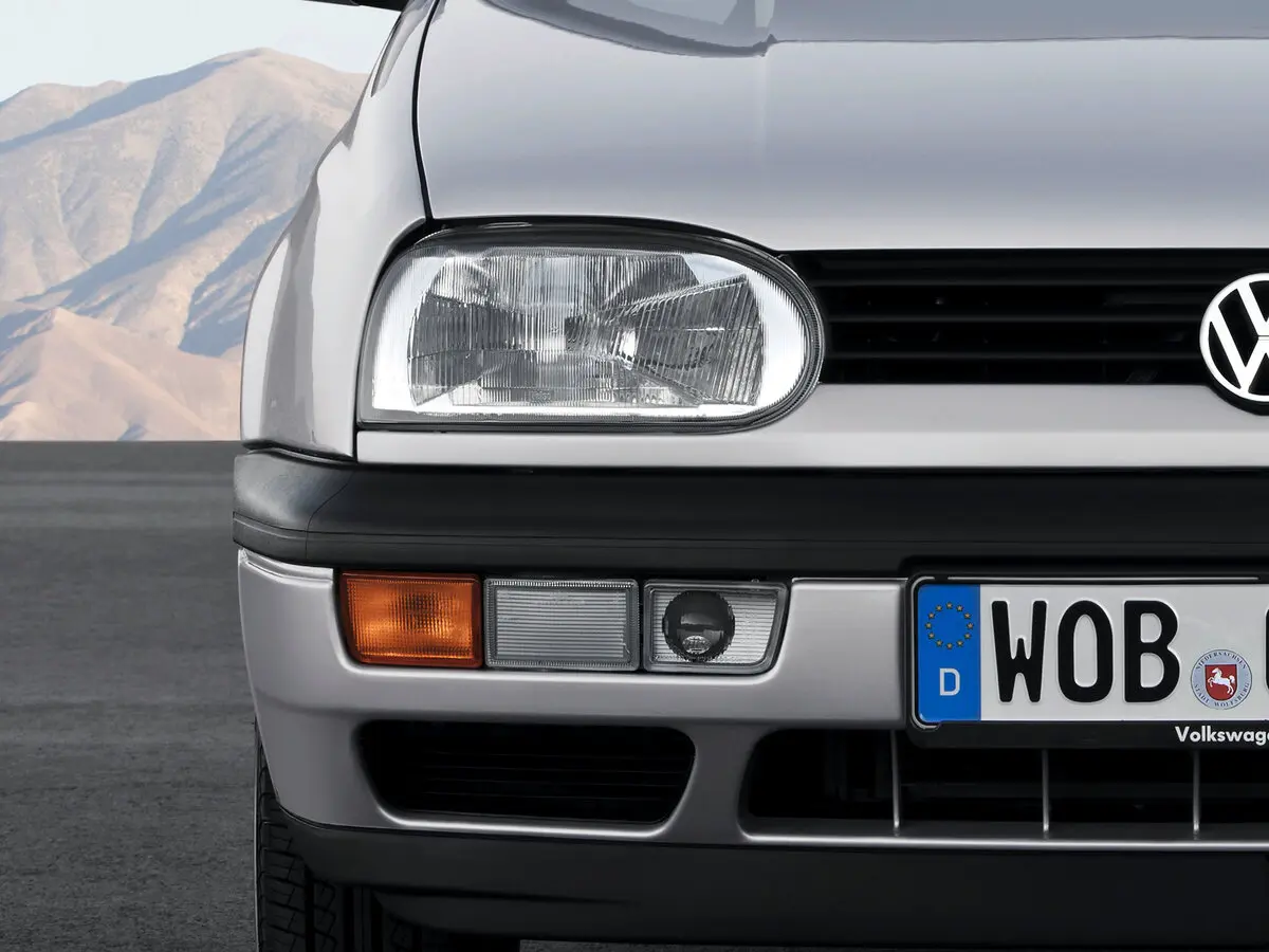 Volkswagen Golf III Хэтчбек 5 дв. — фото 9
