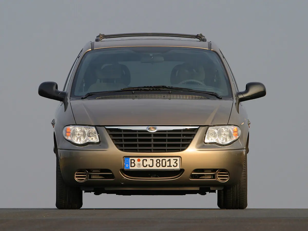 Chrysler Voyager IV Рестайлинг Минивэн — сүрөт 3