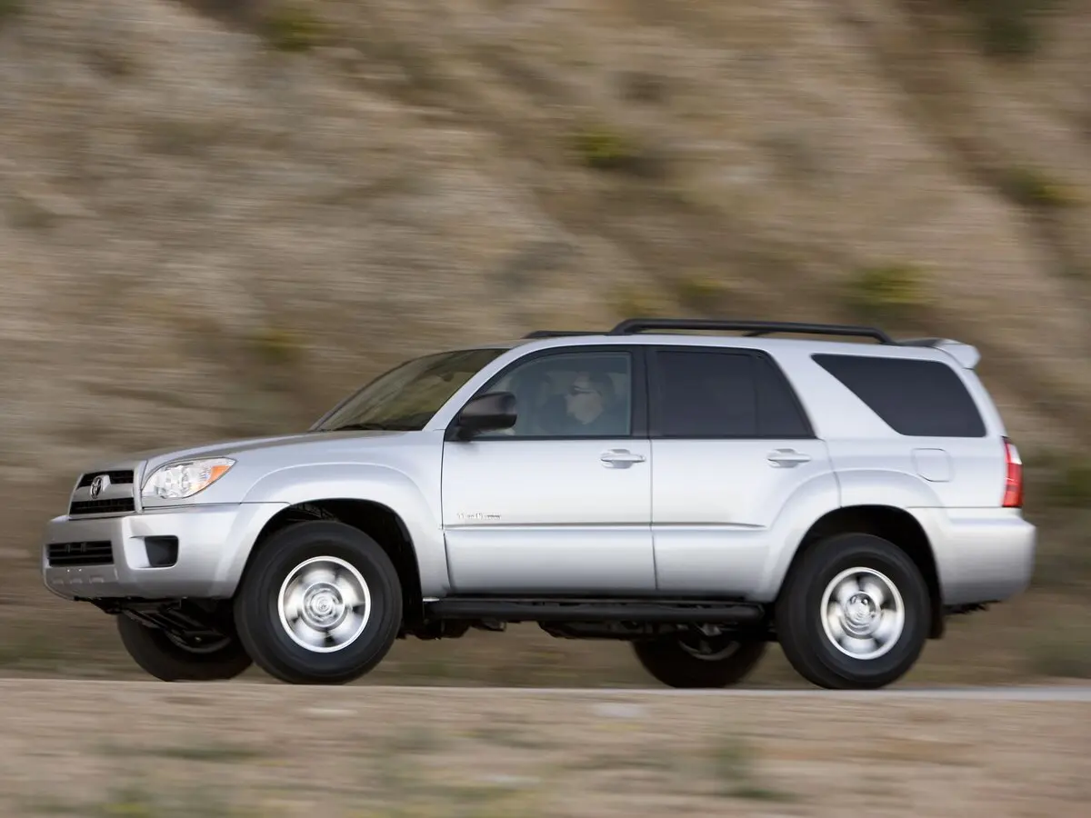 Toyota 4Runner IV Рестайлинг Внедорожник 5 дв. — фото 2