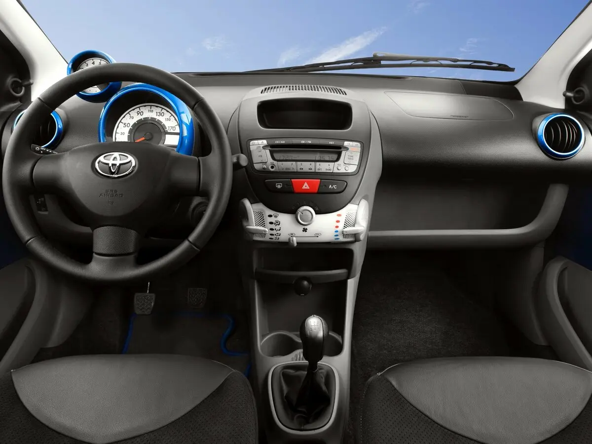 Toyota Aygo I Рестайлинг Хэтчбек 5 дв. — сүрөт 5