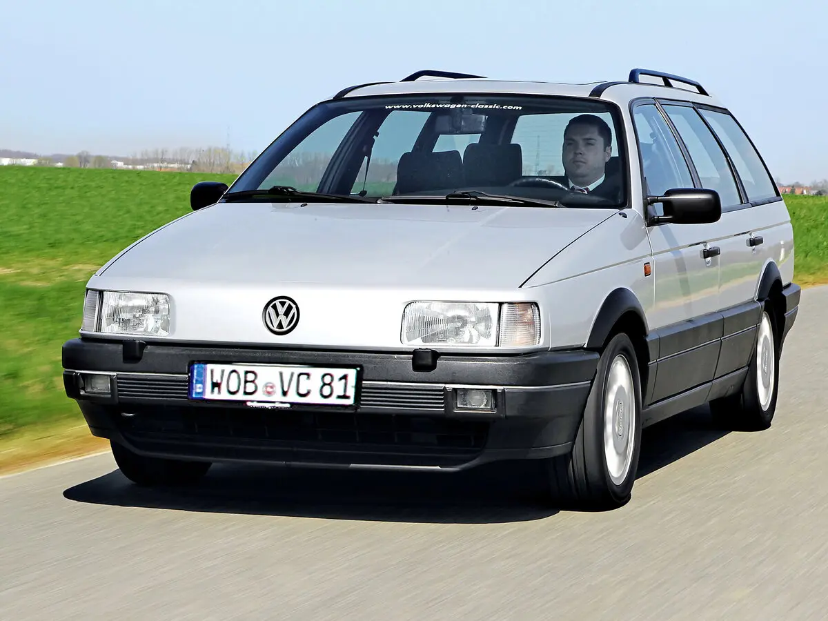 Volkswagen Passat B3 Универсал 5 дв. — фото 2