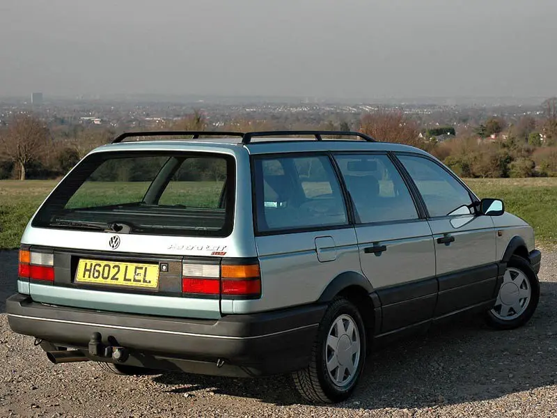 Volkswagen Passat B3 Универсал 5 дв. — фото 3