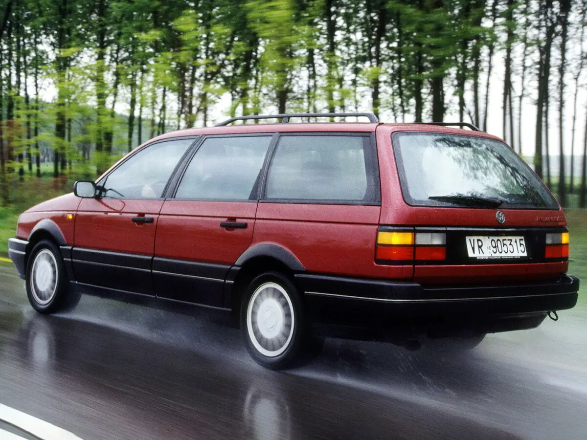 Volkswagen Passat B3 Универсал 5 дв. — фото 4