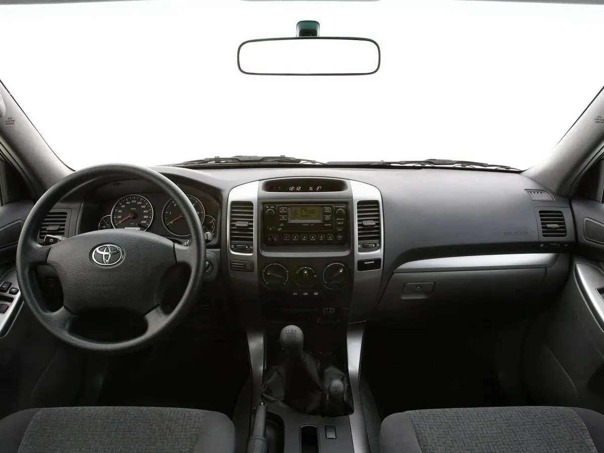Toyota Land Cruiser Prado 120 Series Внедорожник 3 дв. — фото 6