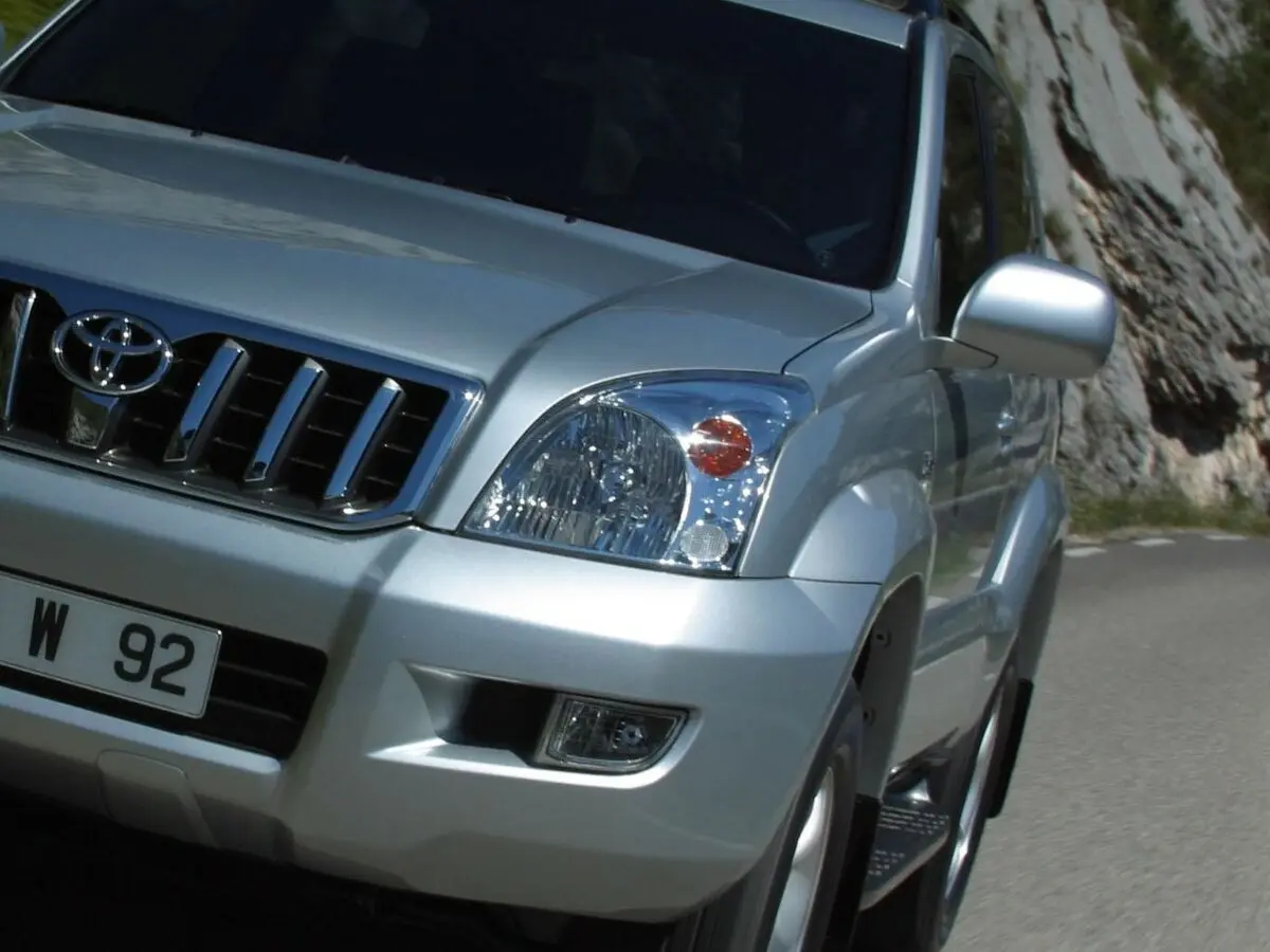 Toyota Land Cruiser Prado 120 Series Внедорожник 3 дв. — фото 12