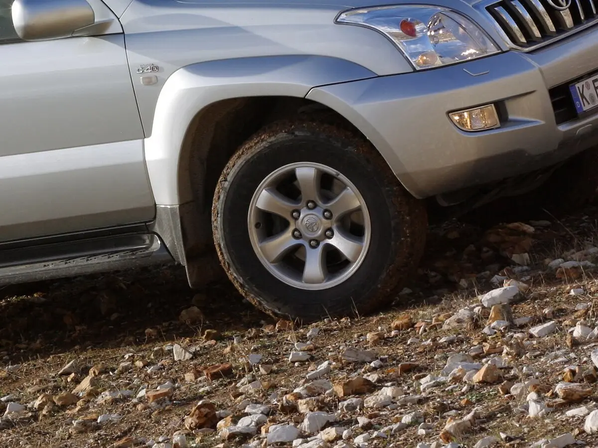 Toyota Land Cruiser Prado 120 Series Внедорожник 3 дв. — фото 13