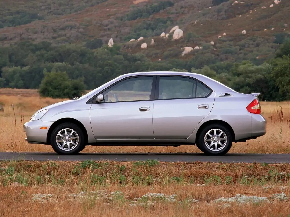 Toyota Prius I Рестайлинг (XW10) Седан — фото 2